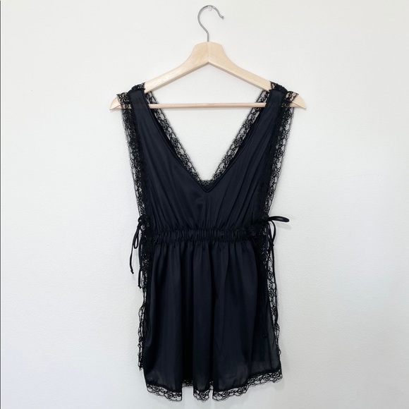 Vintage delicate black lace open sides slip lingerie dress - Picture 6 of 6